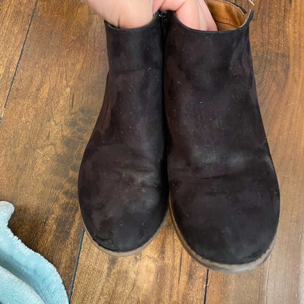Black boots
